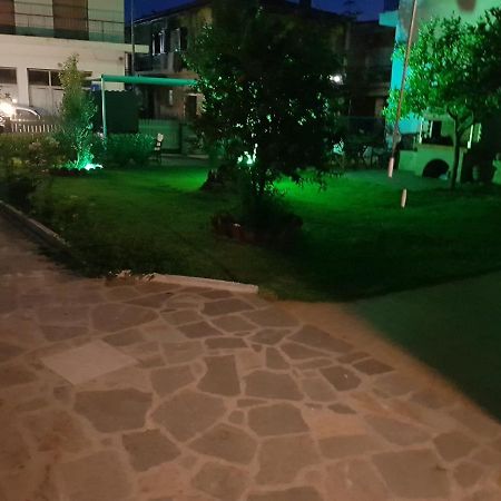 Magdalinos Apartments Неа Скиони Екстериор снимка