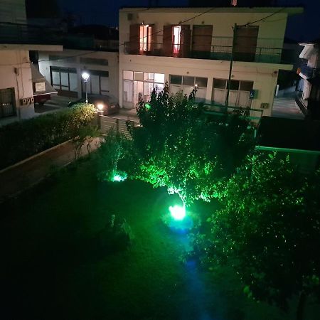 Magdalinos Apartments Неа Скиони Екстериор снимка